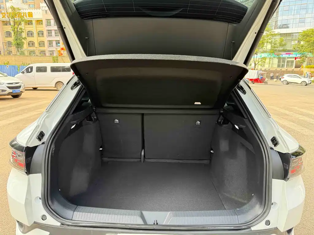 Volkswagen ID.4 Crozz — миниатюра 14