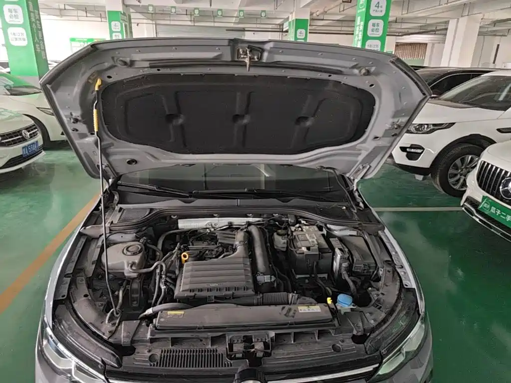 Volkswagen Golf — миниатюра 22
