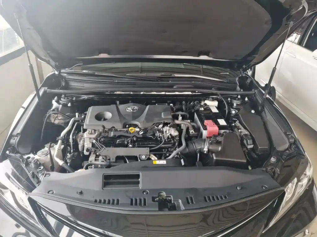 Toyota Camry — миниатюра 20