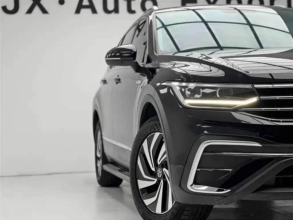 Volkswagen Tiguan L L 2023 280TSI AT
