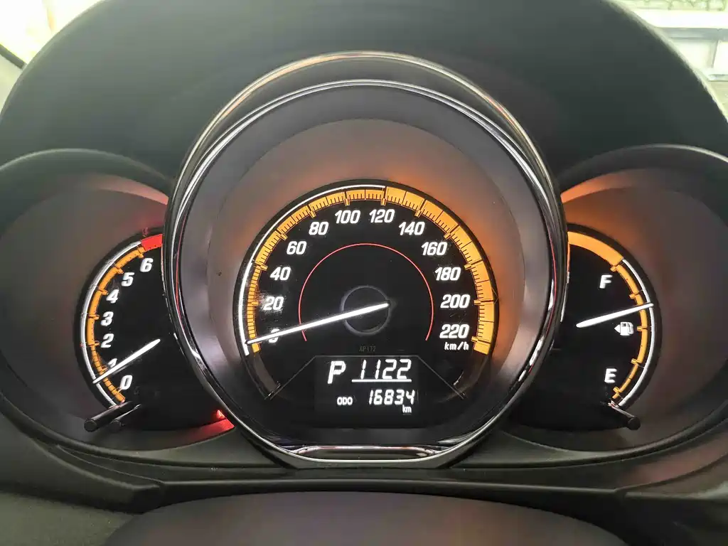 Toyota Yaris L — миниатюра 22