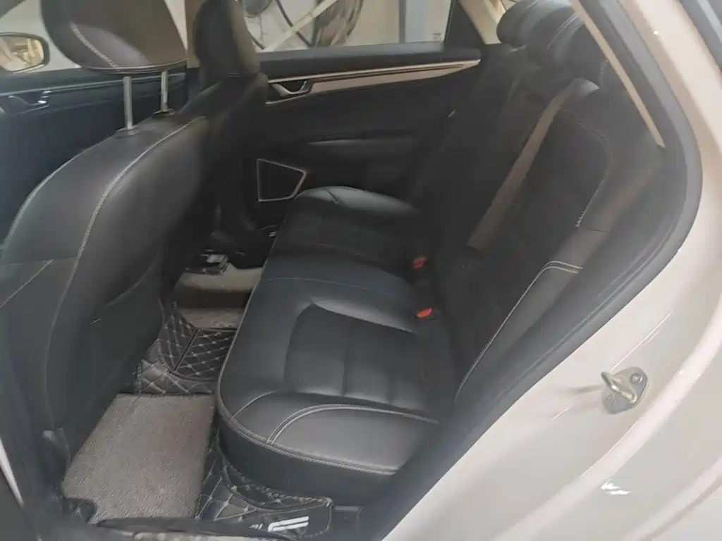 Geely Emgrand GL — миниатюра 17