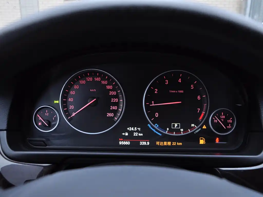 BMW 5 Series — миниатюра 9