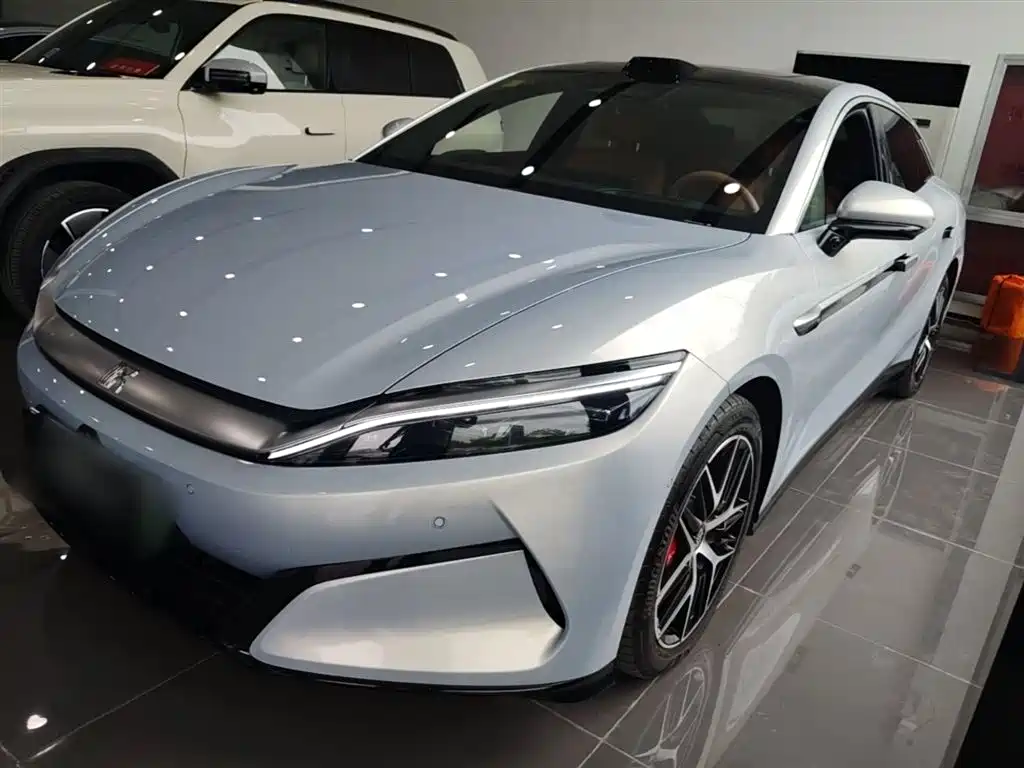 Byd 汉L 2025