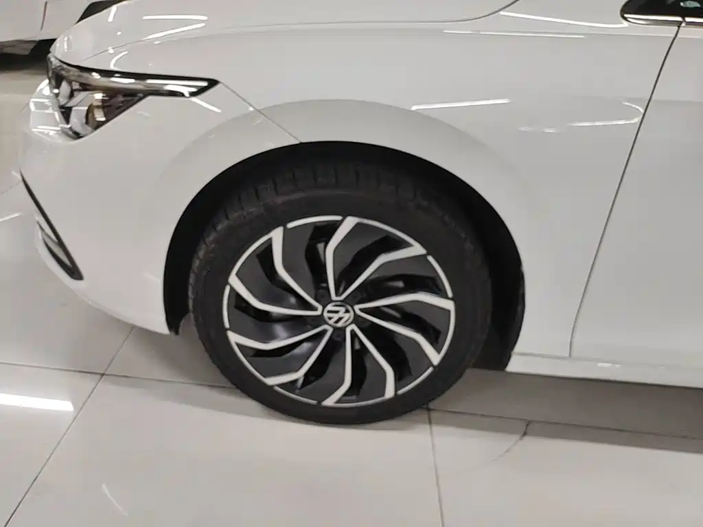 Volkswagen Golf — миниатюра 23