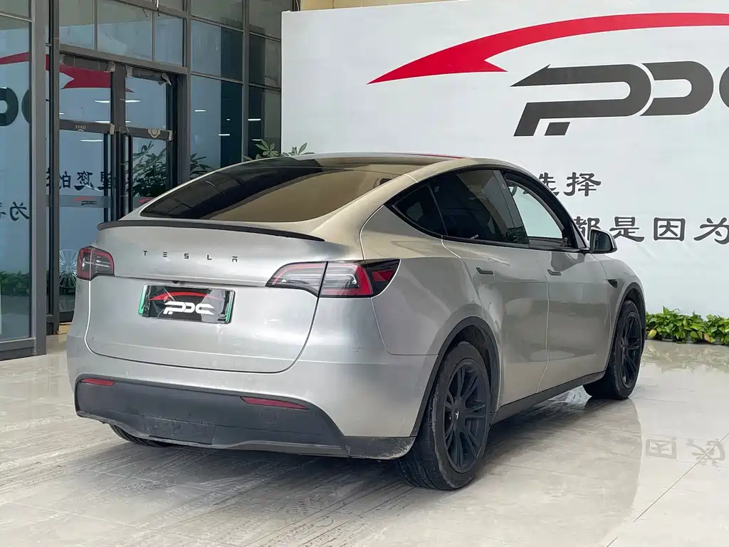 Tesla Model Y — фотографии объявления, Фото 15