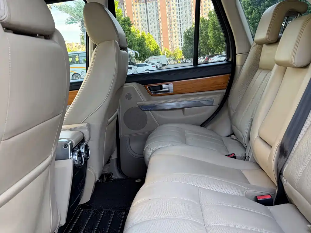 Land Rover Range Rover Sport 2010 3.0 TDV6 HSE