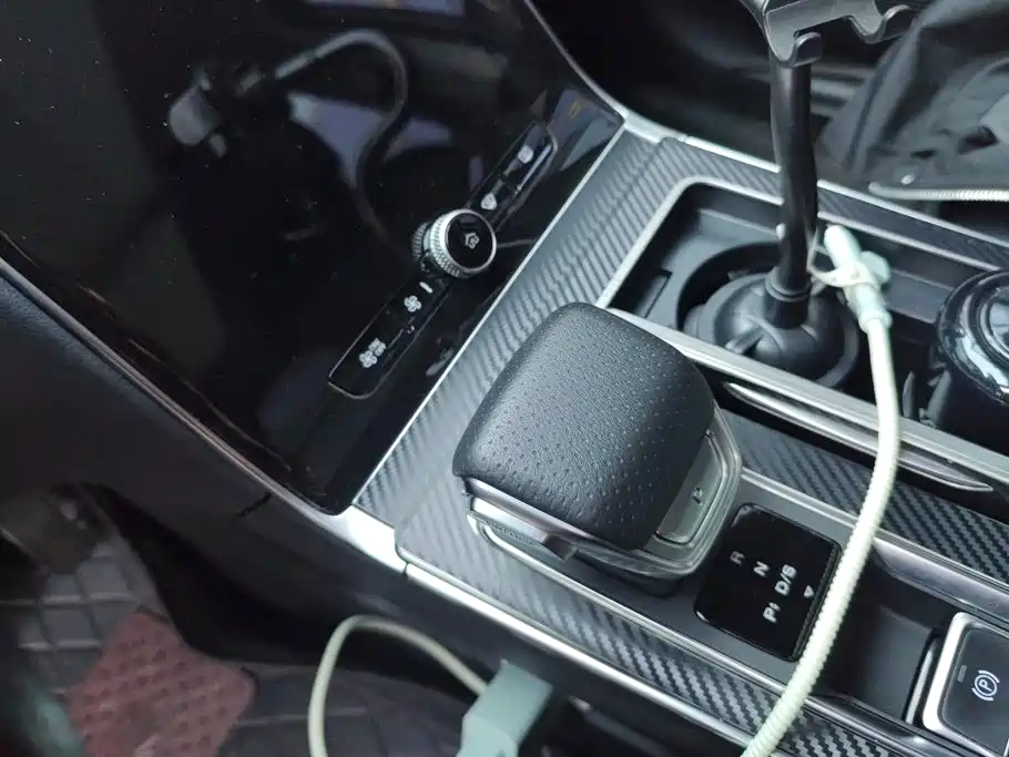 Roewe RX5 — миниатюра 16