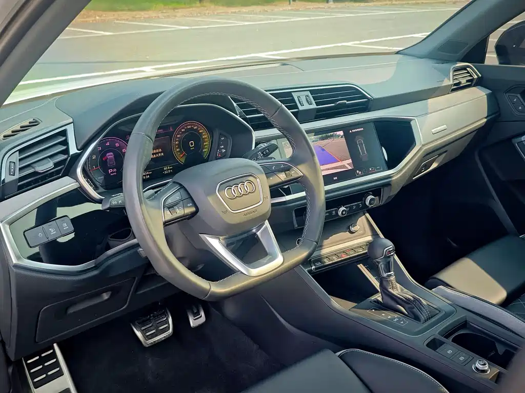 Audi Q3 — миниатюра 11
