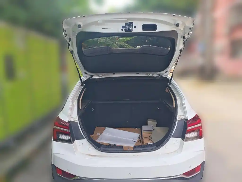 Geely Vision S1 — миниатюра 15