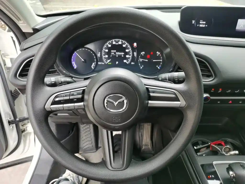 Mazda CX-30 EV — миниатюра 11