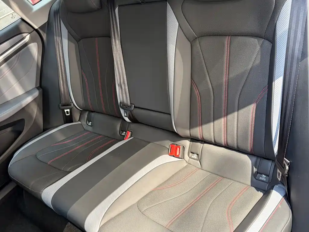 Volkswagen Lamando — миниатюра 8
