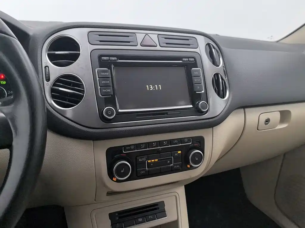 Volkswagen Tiguan — миниатюра 12