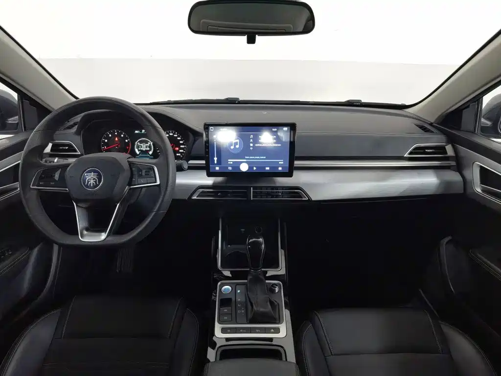 BYD Qin — миниатюра 5