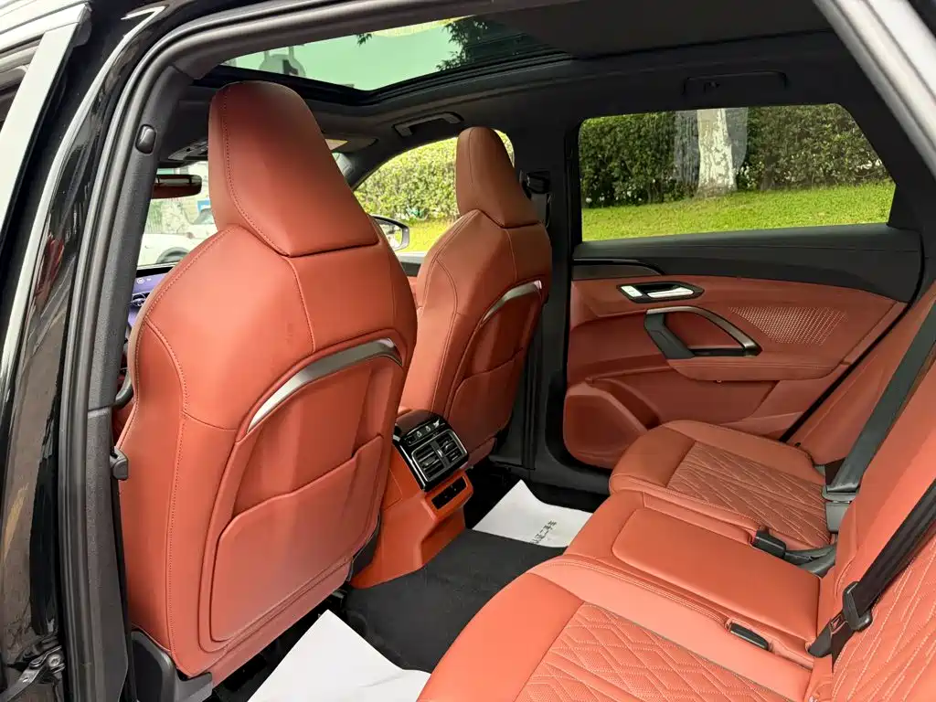 Audi Q5L — миниатюра 11