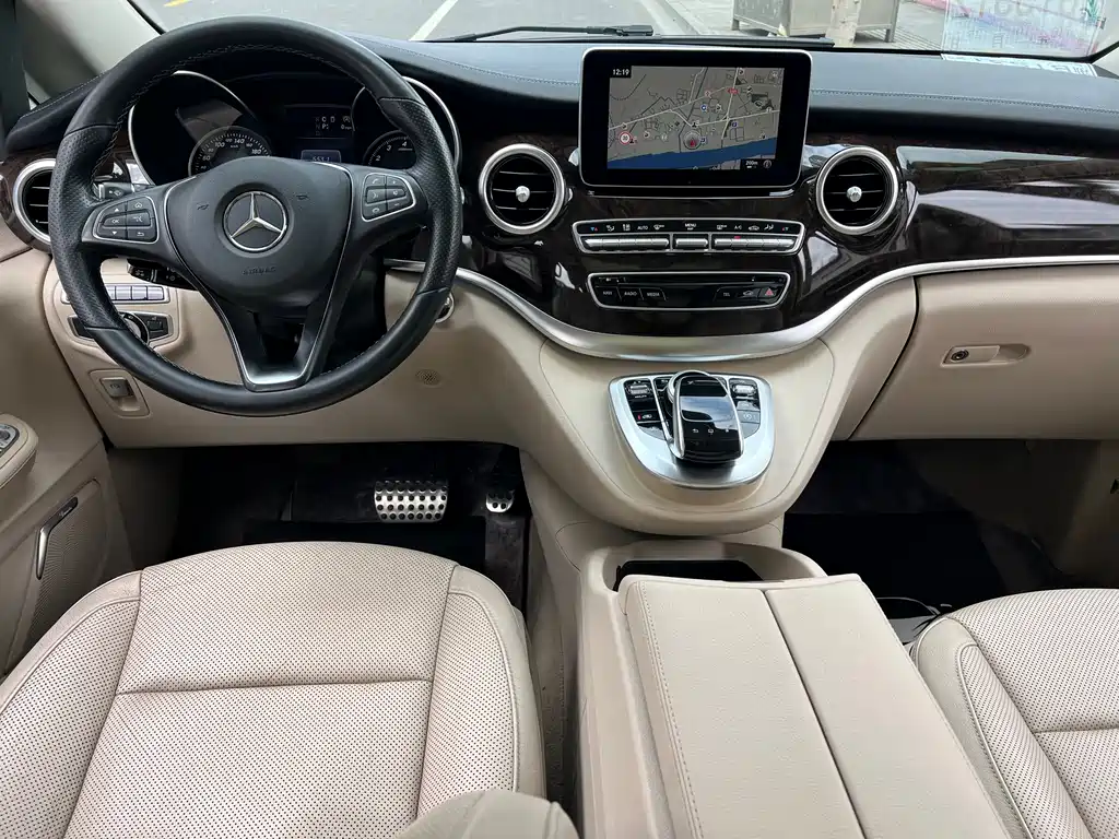 Mercedes-Benz V-Class — миниатюра 10