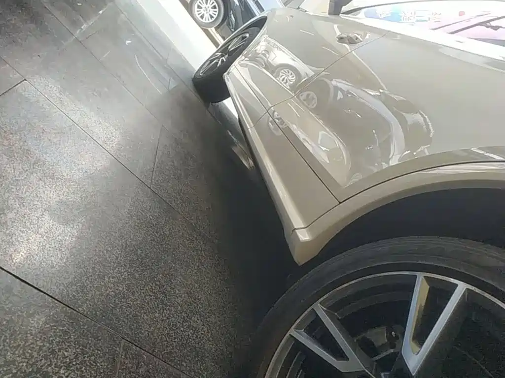 Audi Q5L — миниатюра 22