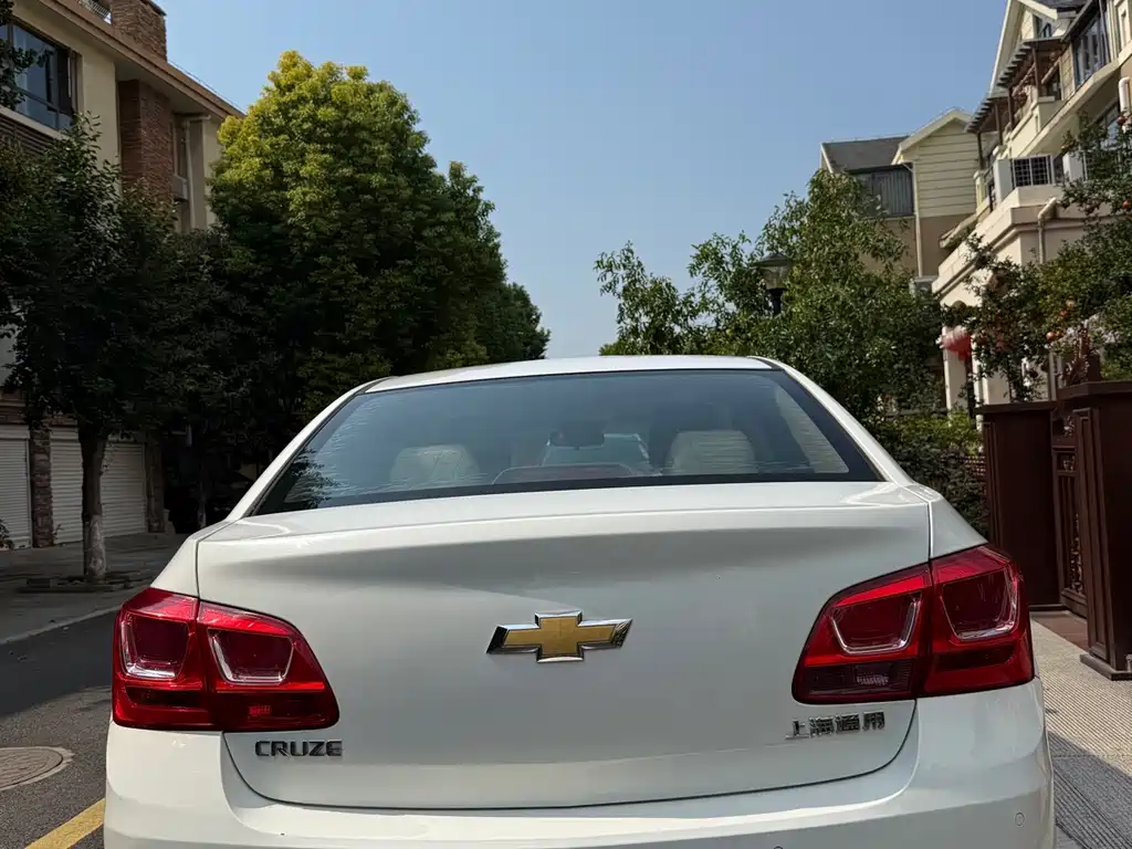 Chevrolet Cruze — миниатюра 11