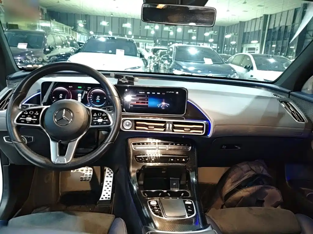 Mercedes-Benz EQC — миниатюра 10