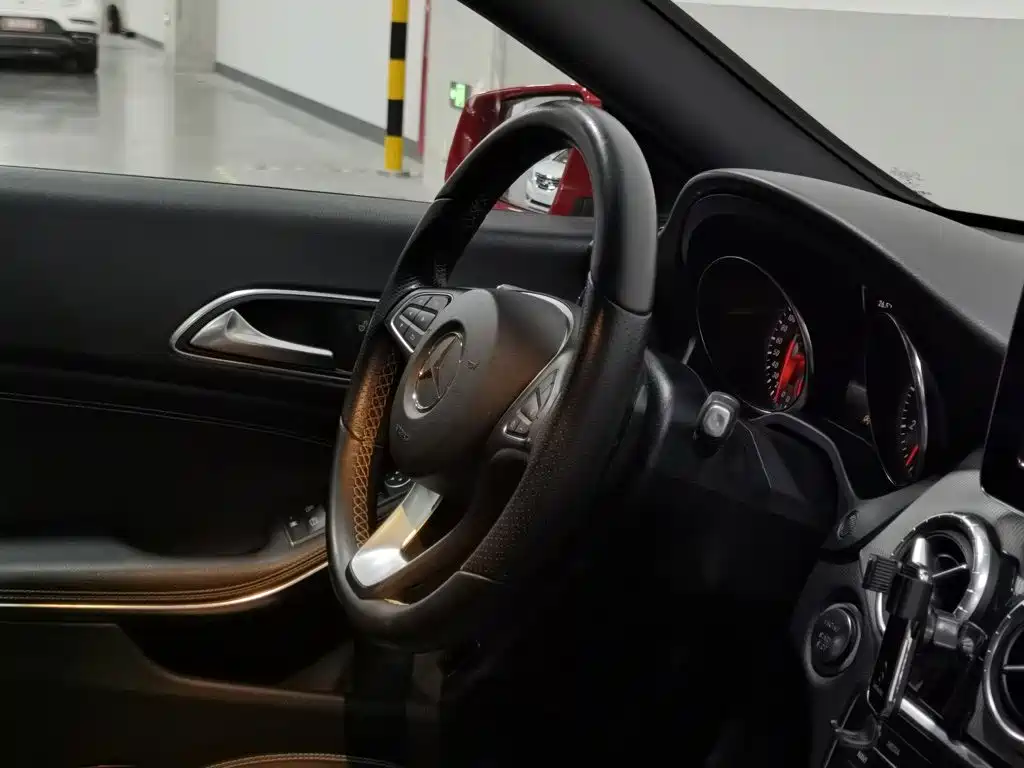 Mercedes-Benz CLA (Import) — миниатюра 22