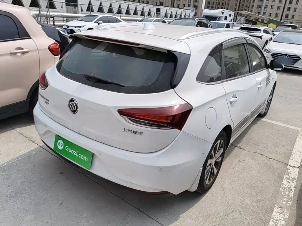 Buick Excelle — миниатюра 7