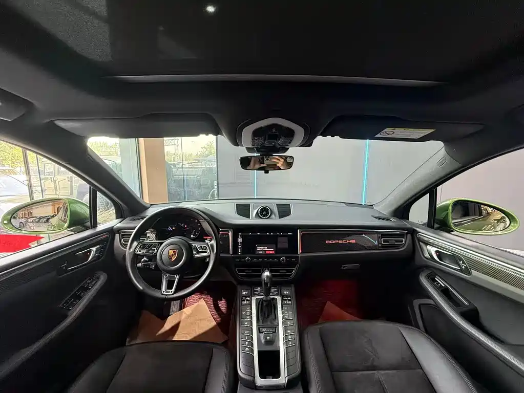 Porsche Macan — миниатюра 9