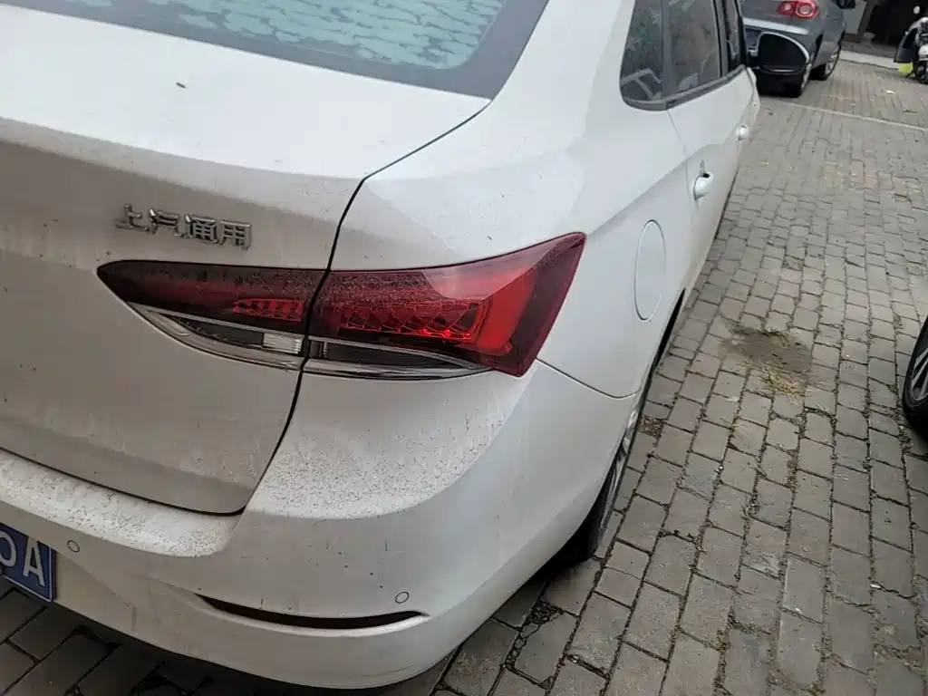 Buick Excelle — миниатюра 8