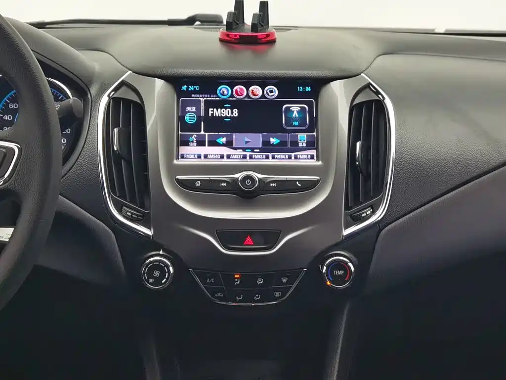 Chevrolet Cruze — миниатюра 12