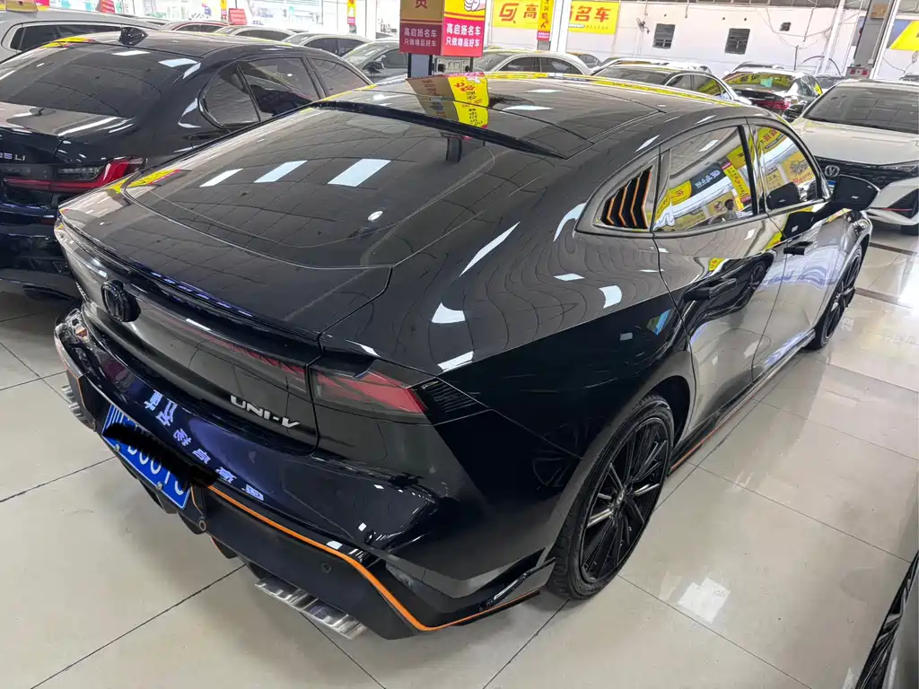 Changan UNI-V — миниатюра 12