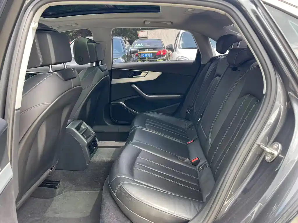 Audi A4L — миниатюра 8