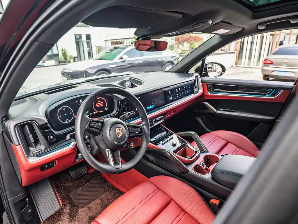 Porsche Cayenne — миниатюра 5