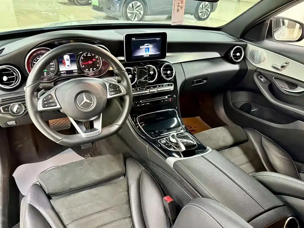 Mercedes-Benz C-Class — миниатюра 5