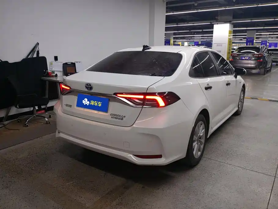Toyota Corolla — миниатюра 3