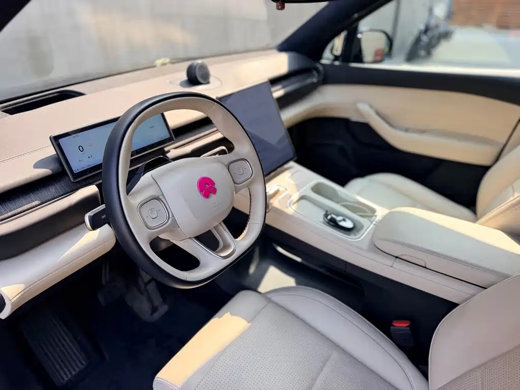 NIO ES6 — миниатюра 16