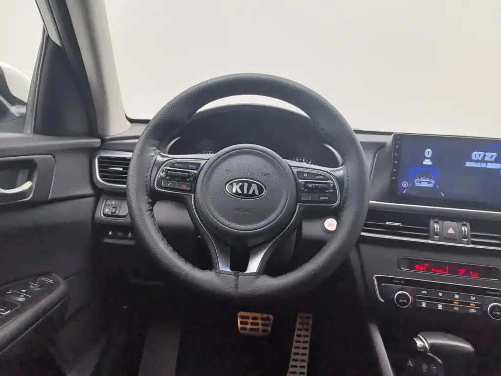Kia K5 — миниатюра 11