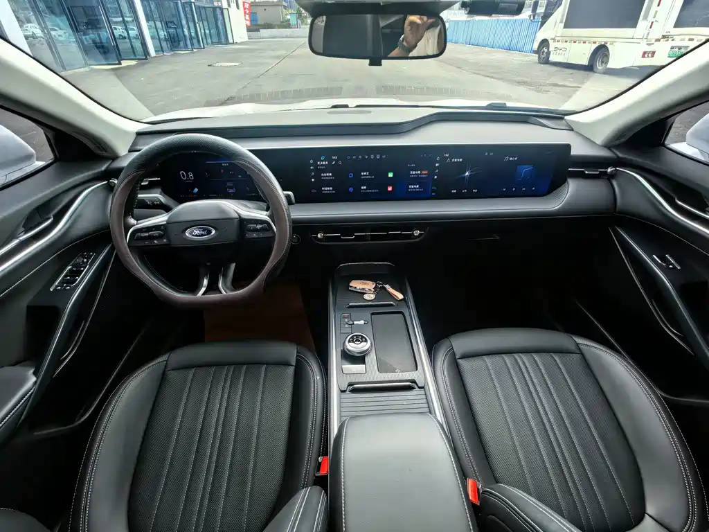 Ford Mondeo — миниатюра 5
