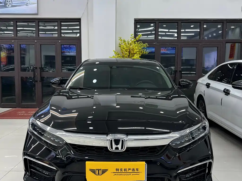 Honda Inspire - фото 2