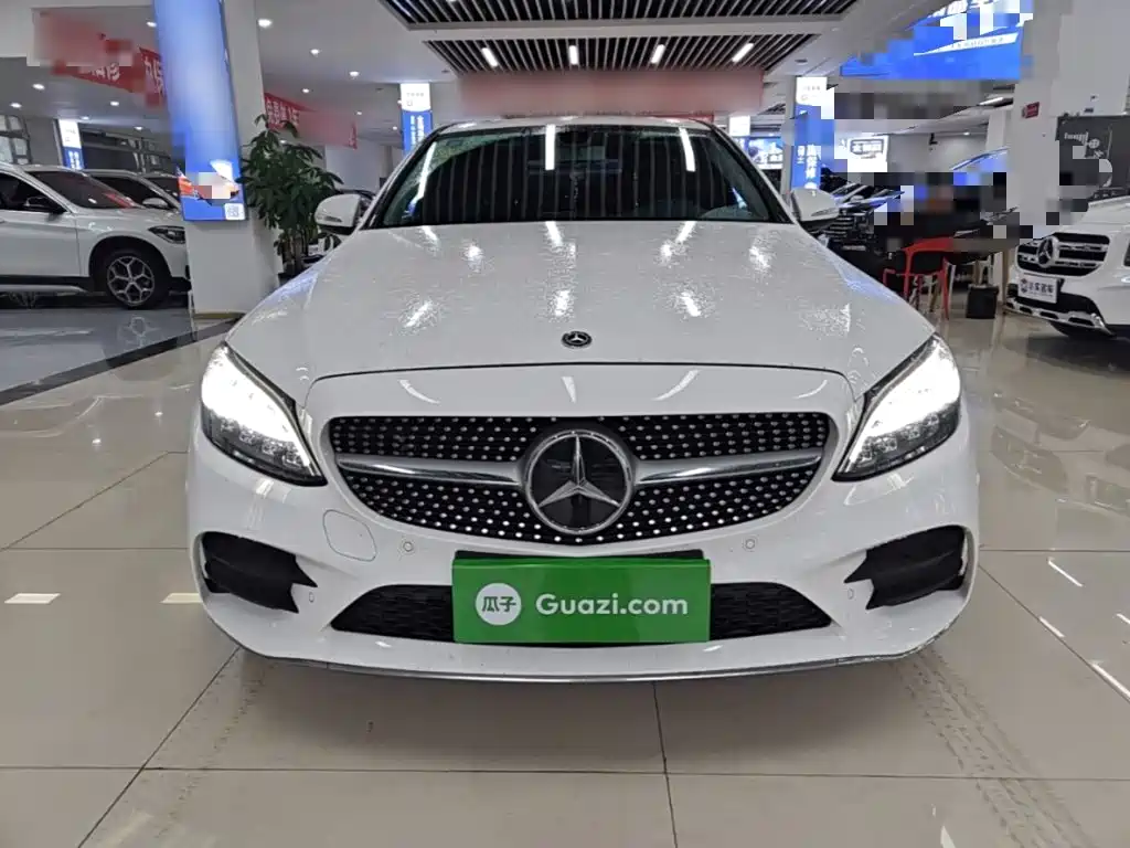 Mercedes-Benz C-Class — миниатюра 3