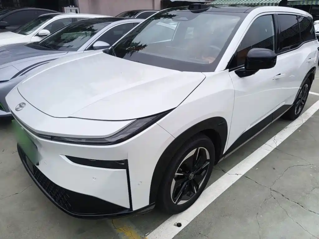 Toyota bZ3X — миниатюра 2