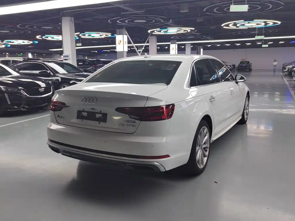 Audi A4L — миниатюра 12