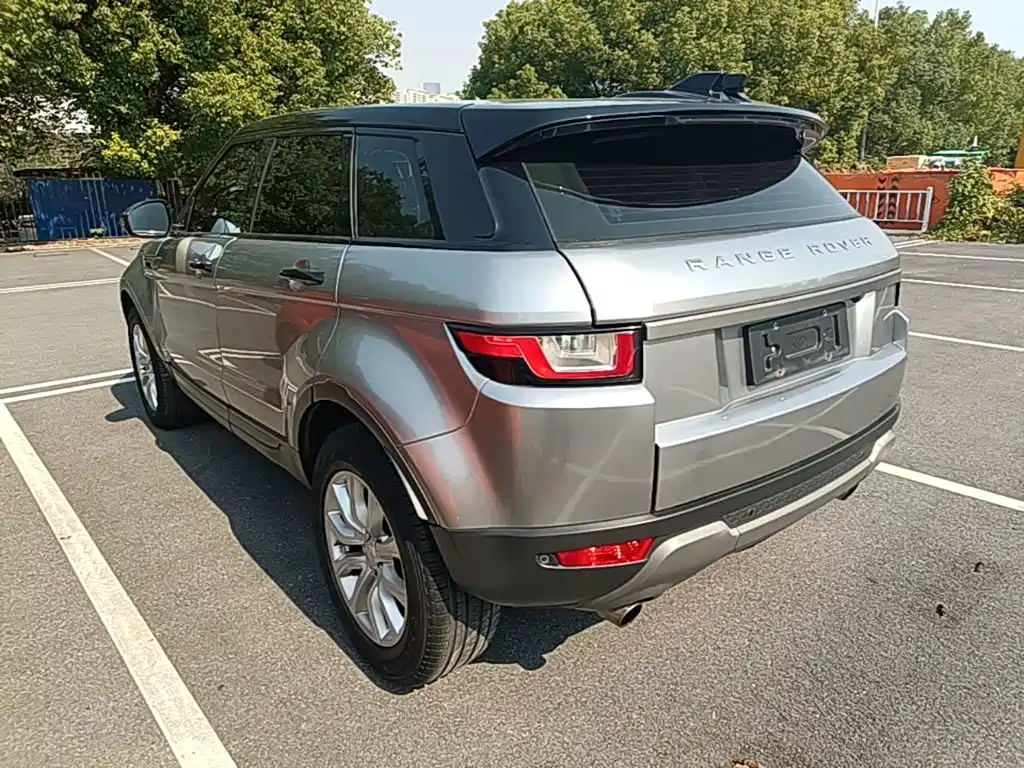 Land Rover Evoque — миниатюра 5