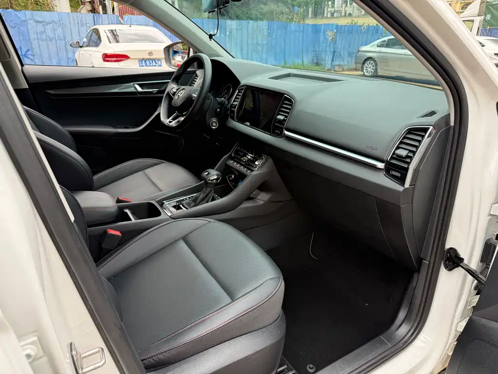 Skoda Karoq — миниатюра 16