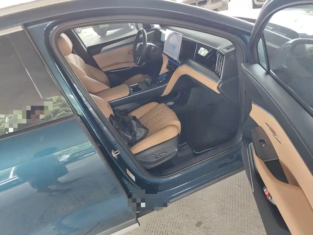 BYD L DM-i — миниатюра 20