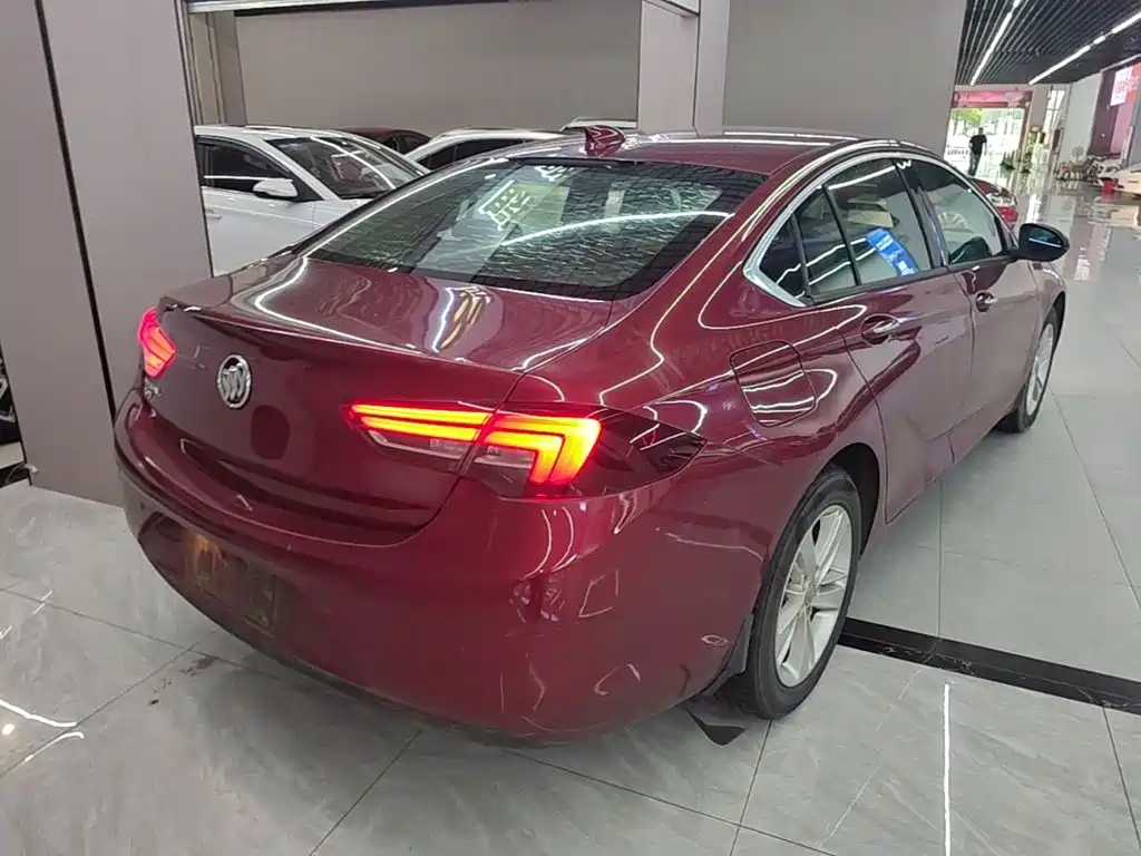 Buick Regal — миниатюра 7