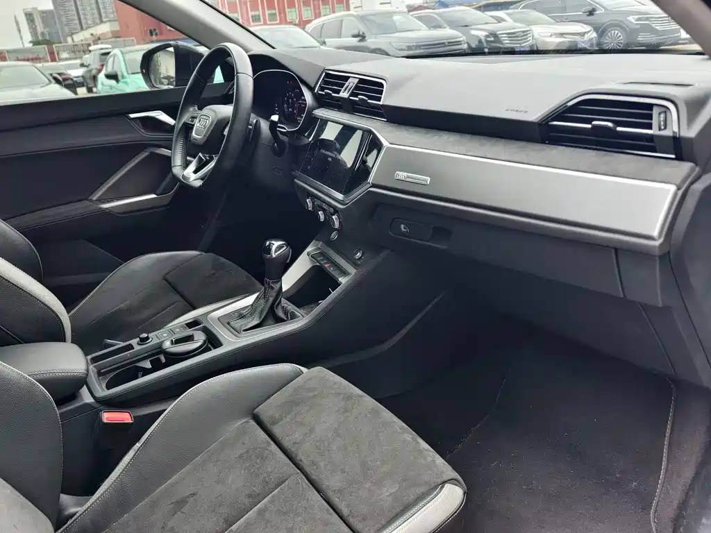 Audi Q3 — миниатюра 7