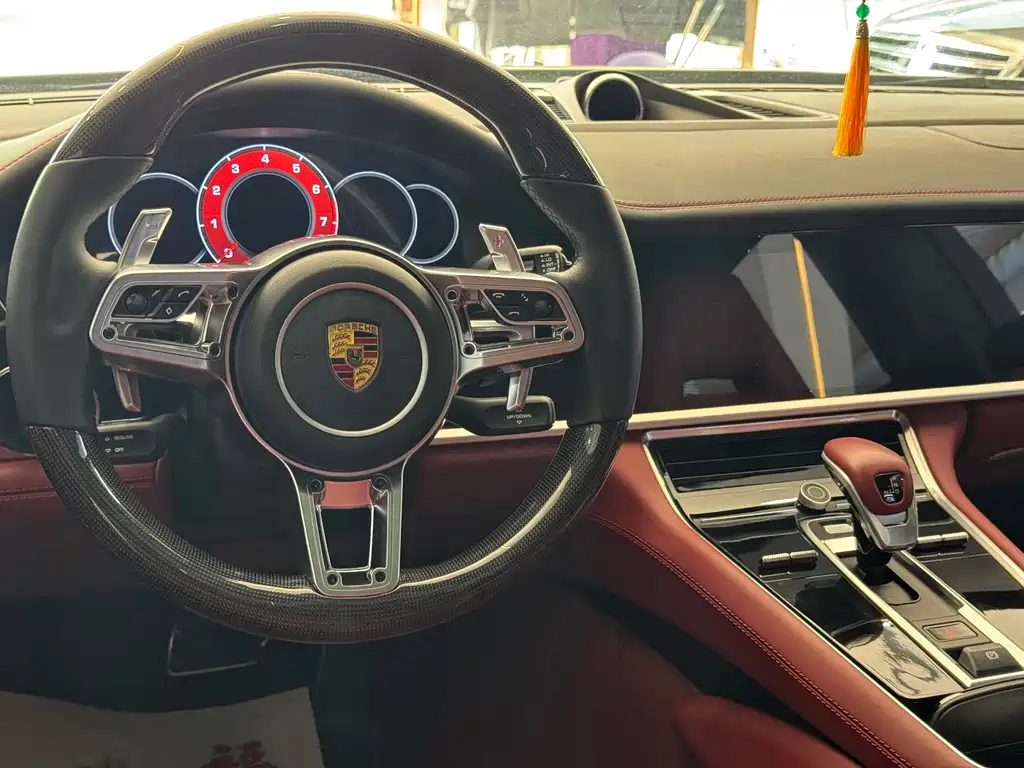Porsche Panamera — миниатюра 6