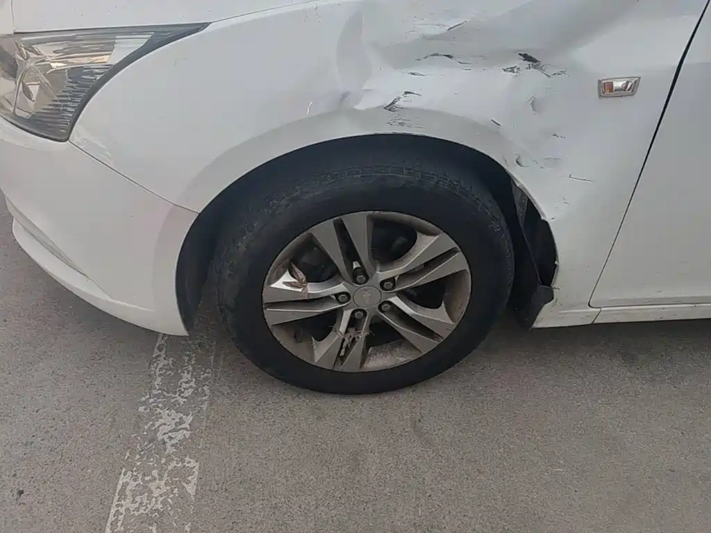 Chevrolet Cruze — миниатюра 23