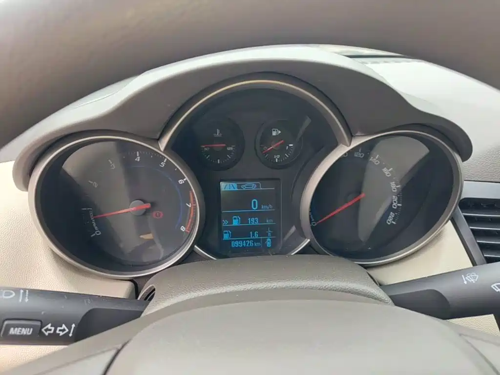 Chevrolet Cruze — миниатюра 12