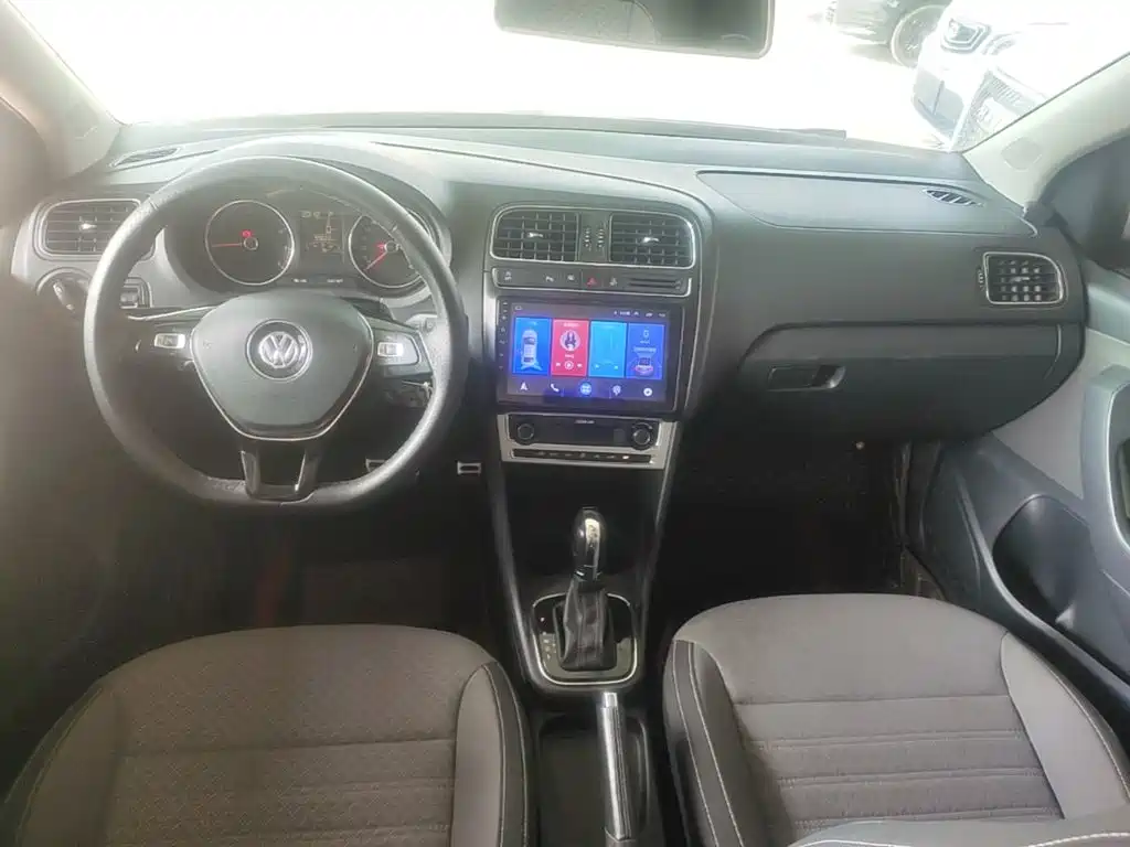 Volkswagen Polo — миниатюра 10