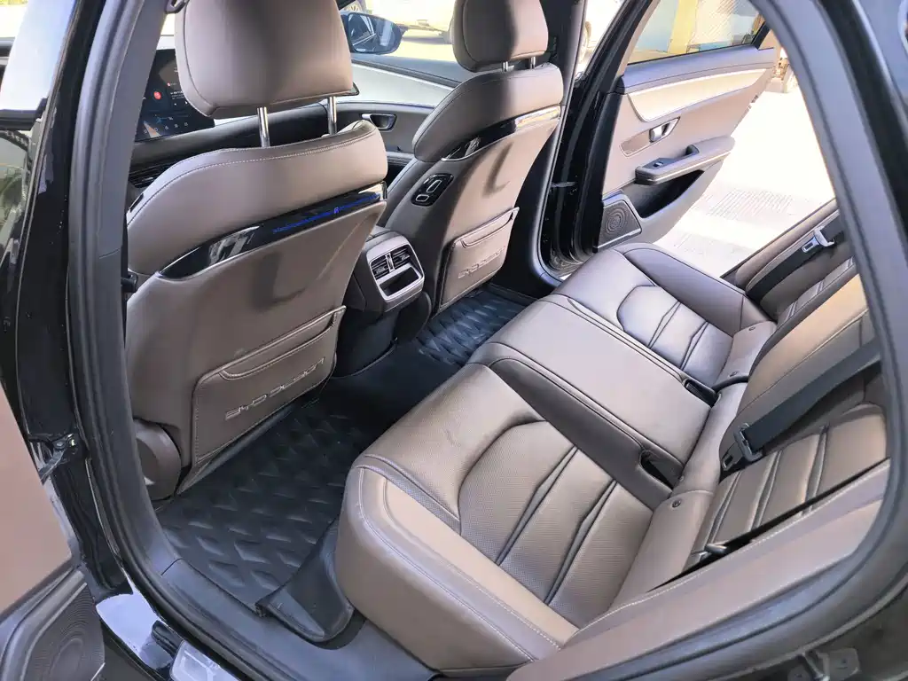 BYD Han — миниатюра 10